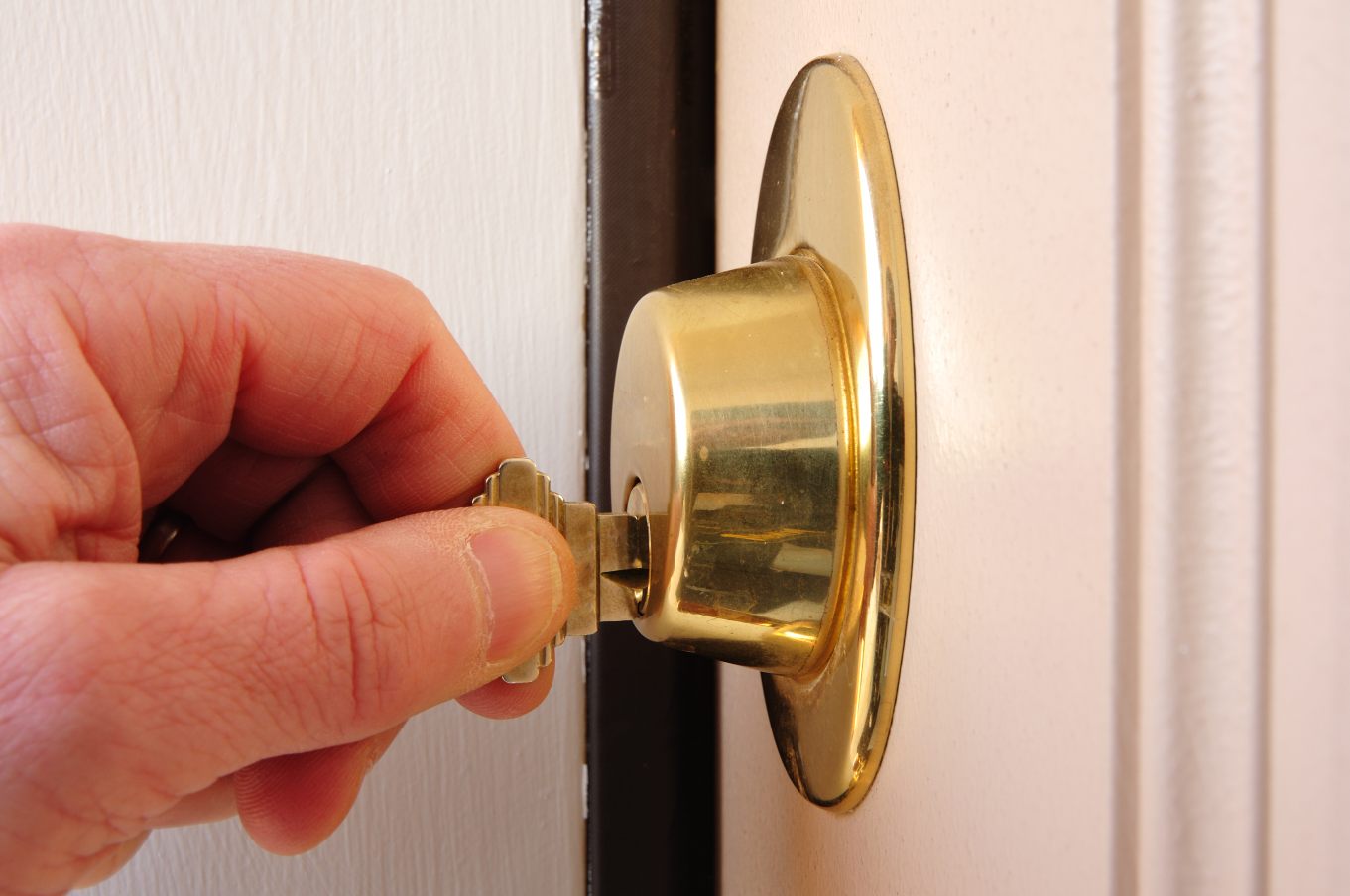 Should Your Deadbolt And Door Lock Open With The Same Key 